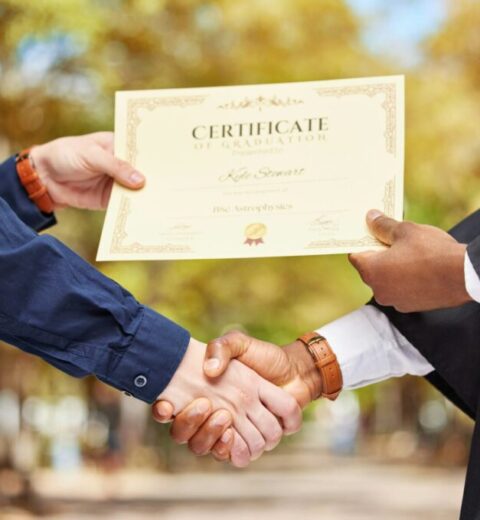 How to Build an Impressive LinkedIn Profile as a Student (2025 Guide for Pakistan)